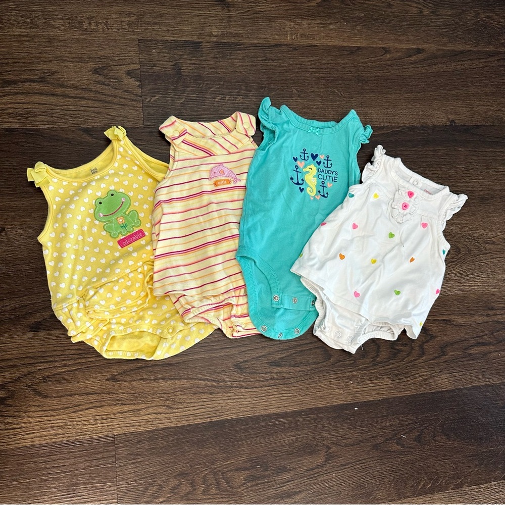 Carter’s 6 Month Baby Girl Rompers Set (4)